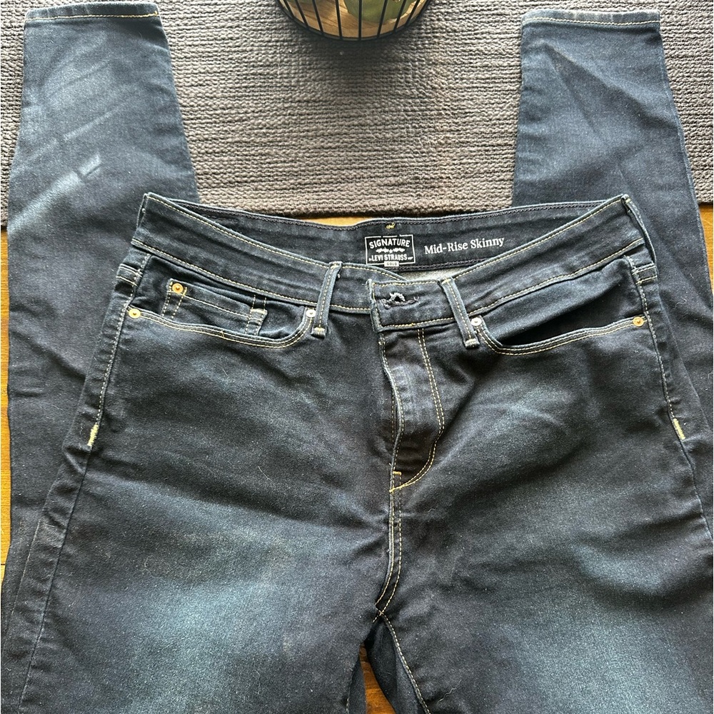 Levi’s Gold mid-rise skinny